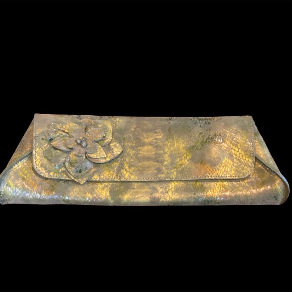 Like New Anthony Luciano Shimmery Green Snake Print Leather Floral Evening Bag